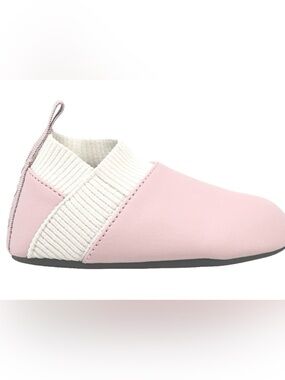 Stonz Yale Slip-On Baby Shoes NWOT